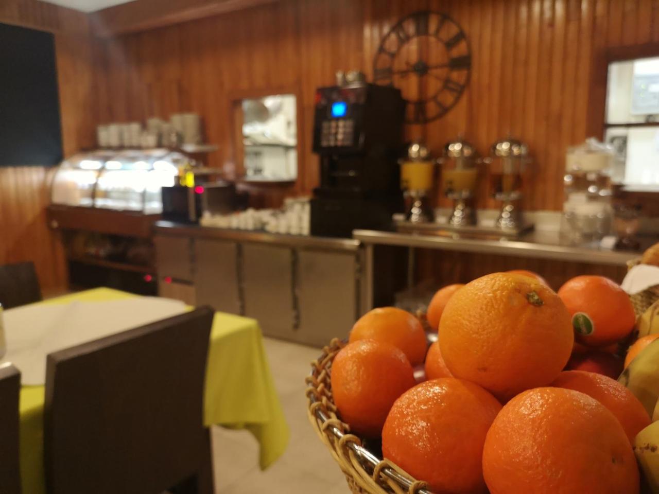 Hotel Copacabana Pas De La Casa Ngoại thất bức ảnh