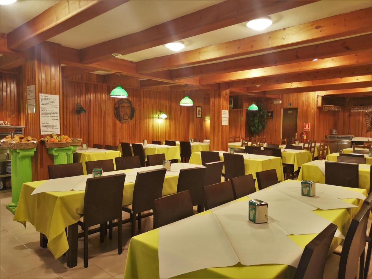 Hotel Copacabana Pas De La Casa Ngoại thất bức ảnh