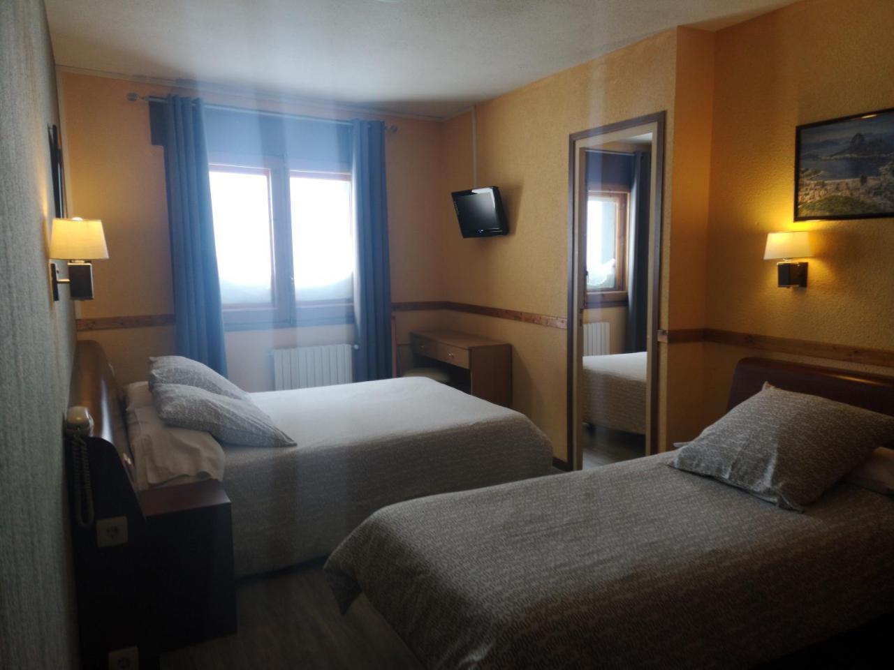 Hotel Copacabana Pas De La Casa Ngoại thất bức ảnh